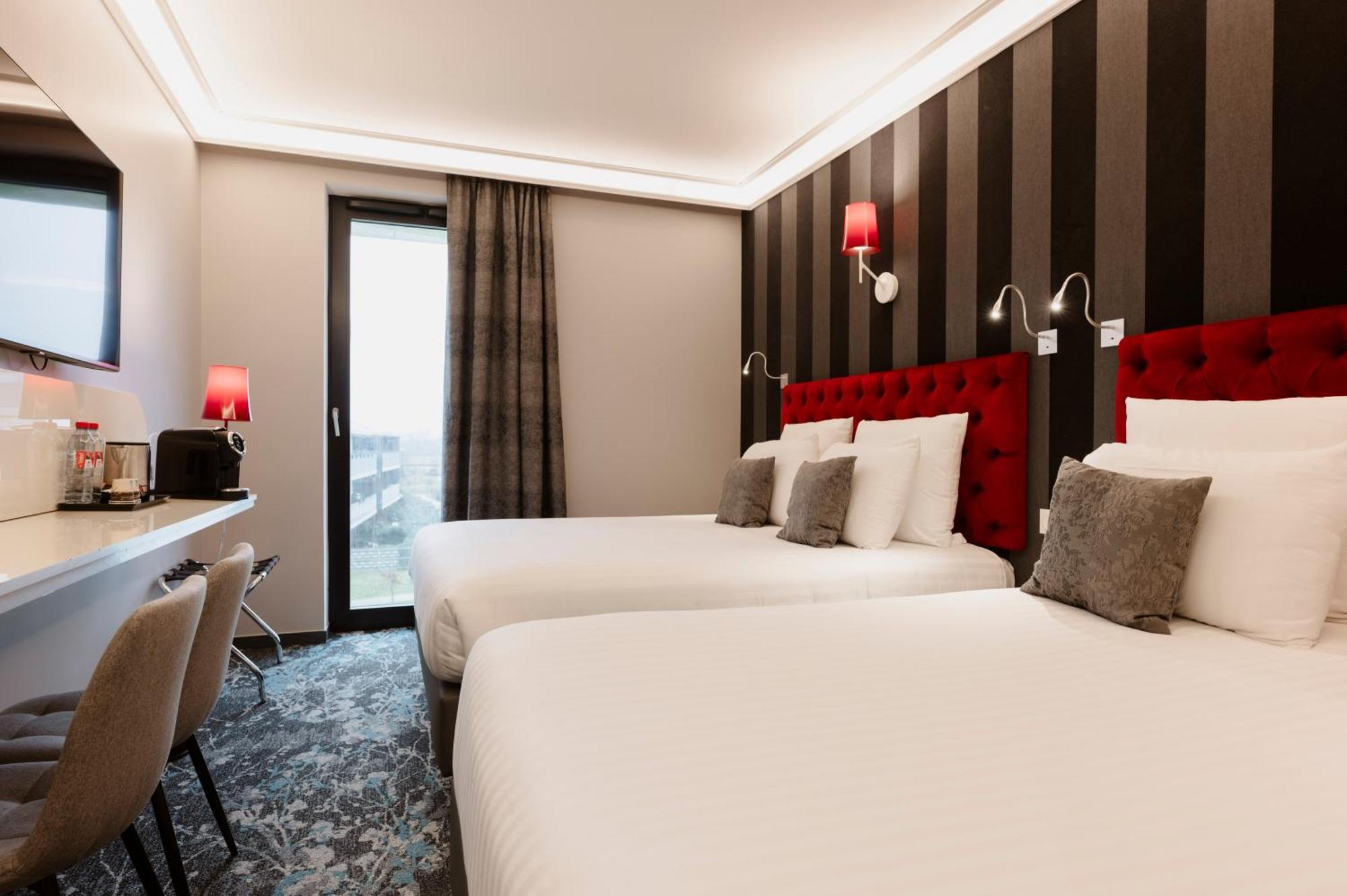 Dali Val D'europe Hotel 4*